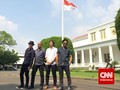 Diundang Jokowi, Bimbim cs Bawa Hadiah Batik Slank
