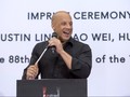 Vin Diesel Didorong Ibunda Sutradarai 'Furious 8'