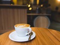 Empat dari Lima Warga Inggris Malu dengan Pesanan Kopi Mereka