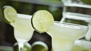 Ingin Bikin Tenang, Bar di Rusia Racik Cocktail ala Corona