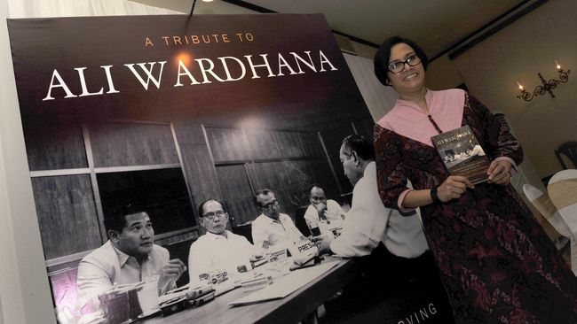 Kisah Inflasi 650 Persen dan Cerutu Ali Wardhana