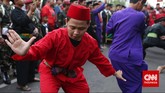 Setelah melewati tingkat kemahiran Pemula, Menengah, Pelatih, barulah pesilat layak menyandang sebutan Pendekar dari sesepuh perguruan yang mewarisi ilmu-ilmu rahasia tingkat tinggi. Hal ini mengingatkan pada film Pendekar Tongkat Emas yang dibintangi Christine Hakim, Nicholas Saputra, Reza Rahadian, Eva Celia dan Tara Basro.