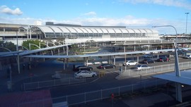 Menara Pengawas Berasap, Bandara Sydney Tutup Sementara