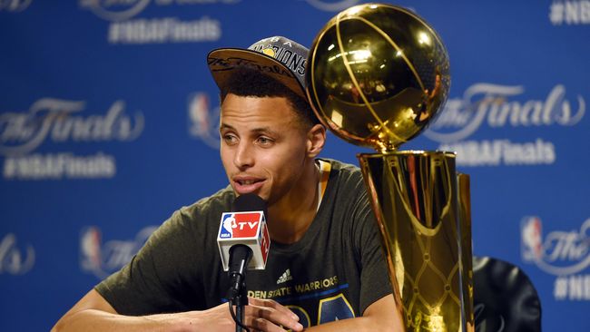Stephen Curry akan Melewatkan Olimpiade