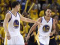 Warriors Rebut Gim 2, Curry Rayakan Bersama Neymar
