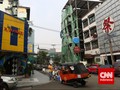Polisi Bubarkan Kerumunan Warga di Blok M dan Kemang