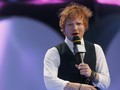 Patung Babi Ed Sheeran Laku Terjual untuk Amal