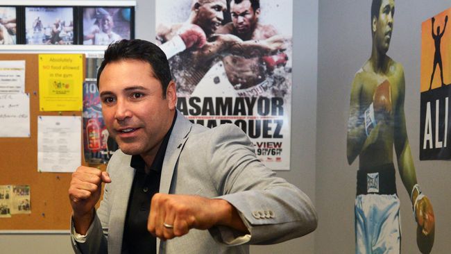 Oscar De La Hoya Ingin Naik Ring Kembali Oscar De La Hoya Ingin Naik Ring Kembali
