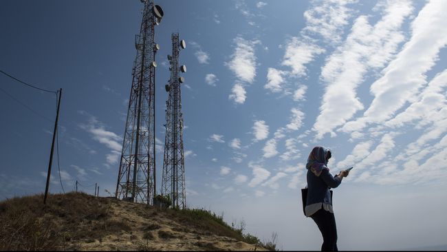 Kominfo Kerahkan 34 Telepon Satelit Tambahan untuk Lombok