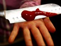 Perempuan Jerman Akhiri Perselingkuhan dengan Darah Palsu