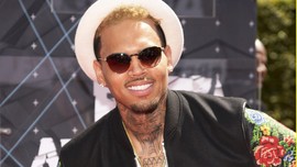 Chris Brown Tuntut Balik Pelapor Kasus Pemerkosaan