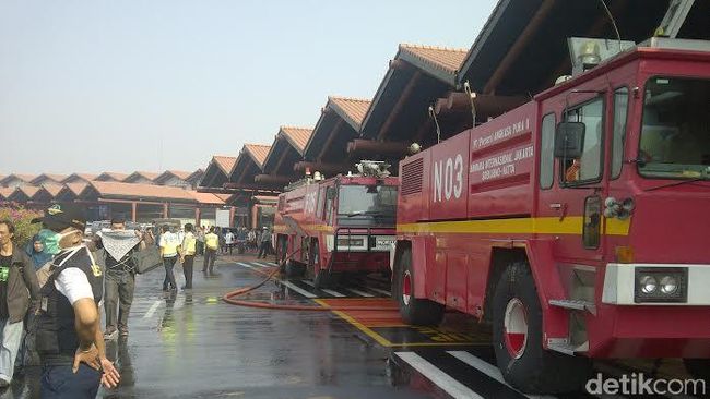 Soetta Kebakaran, Jonan Audit Penyewa Lahan Komersial Bandara