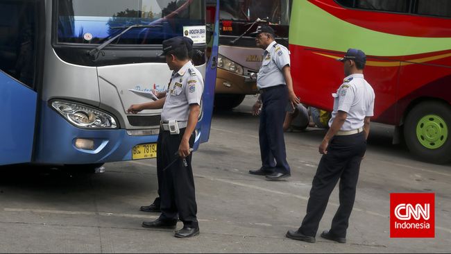 DPR Minta Menhub Perketat Izin Pemberangkatan Bus