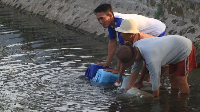 DPR dan Pemerintah Didesak Terbuka Soal RUU Sumber Daya Air
