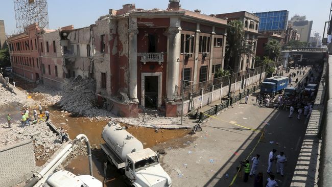 ISIS Klaim Pengeboman Konsulat Italia di Kairo