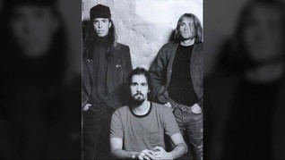 Dave Grohl Tak Mau Dengar Nirvana usai Kematian Kurt Cobain