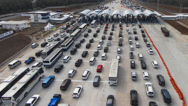 Saratoga Investama Jual Saham Tol Cipali ke Astra Rp2,5 T