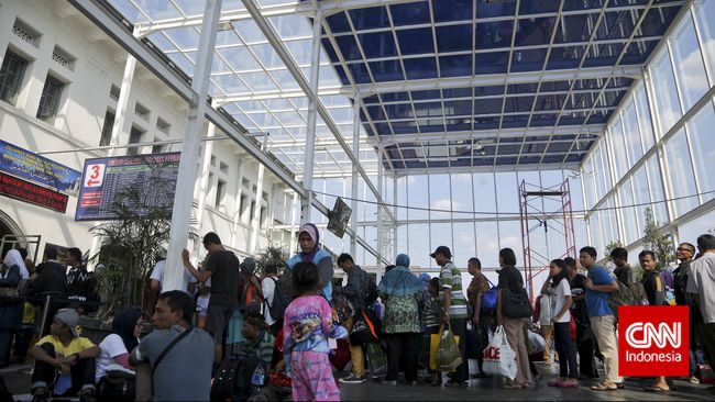 KAI Meramalkan Volume Arus Balik Masih akan Tinggi Hari Ini