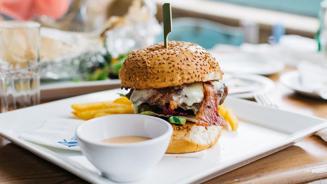 Burger Terbalik Cara Terbaik Agar Makan Bebas Berantakan