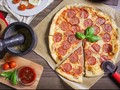 Kanada Kirim Pizza Untuk Petugas ATC AS yang Belum Digaji