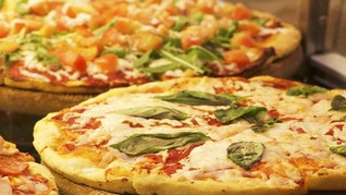 Kurir Ketahuan Ludahi Pizza Sebelum Diberikan ke Pelanggan