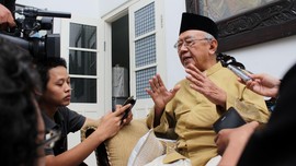 Gus Sholah: Politisasi Agama Boleh untuk Kepentingan Bangsa