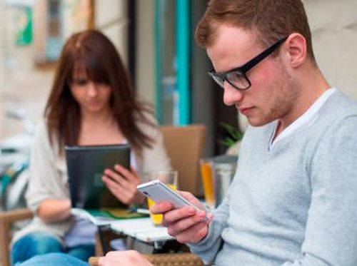 10 Tanda Pasangan Berbohong Dilihat dari Tipe Jawaban di WhatsApp 1 10 Tanda Pasangan Berbohong Dilihat dari Tipe Jawaban di WhatsApp 1