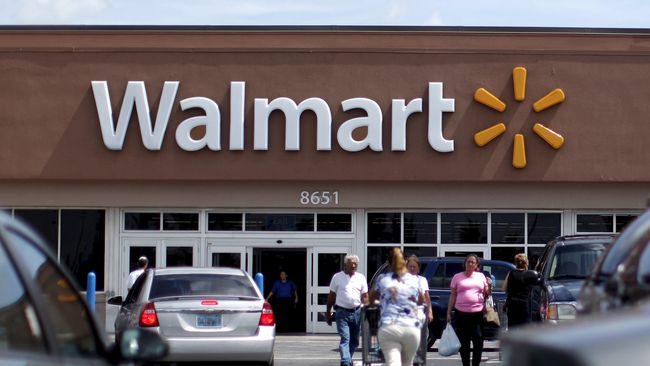 Walmart Ingatkan Trump Perang Dagang Bikin Harga Barang Naik