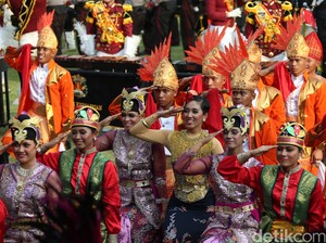 Ide Baju Adat untuk Dress Code Upacara 17 Agustus 2025