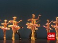 Lenggok Tradisional dalam Balutan Rok Tutu dan Pointe Shoe