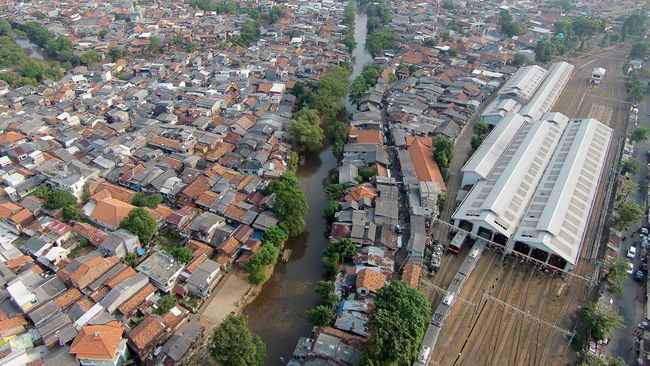 Ahok Siapkan Dua Rusun untuk Warga Bukit Duri