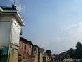 Pemasangan Tiang Pancang Kampung Pulo Terhalang Musala