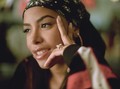 Aaliyah dan Drake Berduet di 'Talk Is Cheap'
