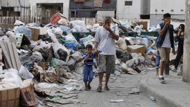 Sampah Menimbun Kota di Libanon
