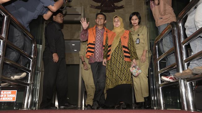 Gubernur Gatot Dicecar Penyidik KPK Soal Hak Interpelasi