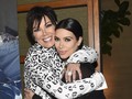 Kris Jenner Tak Ingin Anak-anaknya Kecanduan Ponsel