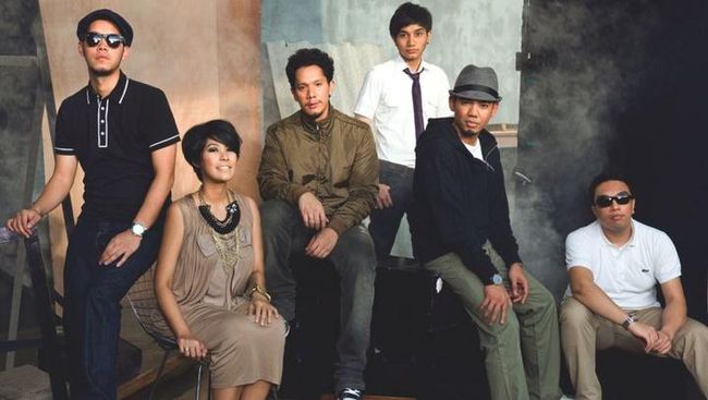 Maliq & D'Essentials dan Pengalaman Unik Jualan Online