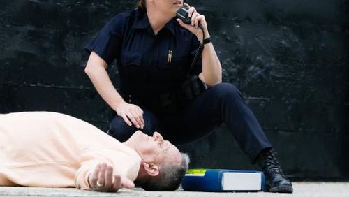 Ini yang Perlu Dilakukan Saat Pasien Epilepsi Kejang-kejang Ini yang Perlu Dilakukan Saat Pasien Epilepsi Kejang-kejang