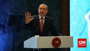 Erdogan Kecam Macron karena Kaitkan Islam dengan Terorisme