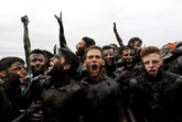 Selain dianggap festival yang aneh, festival ini dianggap juga sebagai festival paling kotor yang ada di Spanyol. (REUTERS/Marcelo del Poz).