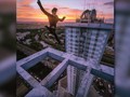 Oleg Cricket, Si Nekat Pencinta Selfie Akrobat di Atas Gedung