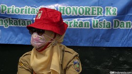 Mendikbud Ingatkan Sekolah Tak Lagi Rekrut Guru Honorer