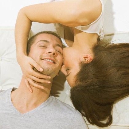 Tips Karier Sukses untuk Kamu yang Menikah: Bercinta di Pagi Hari Tips Karier Sukses untuk Kamu yang Menikah: Bercinta di Pagi Hari