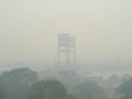 Posko Pengobatan ISPA di Palembang Diserbu Warga