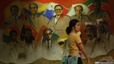 Tahun ini, bila masih hidup, Basoeki Abdullah genap berusia 100 tahun. Sepanjang kariernya, sang maestro telah melukis sejumlah tokoh dunia, pahlawan nasional, ibu negara, hingga Nyi Roro Kidul. (CNN Indonesia/Safir Makki)