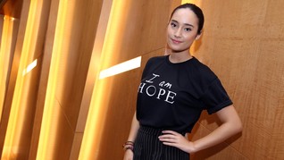 Dipeluk Gong Yoo, Tatjana Saphira Bikin Patah Hati Netizen