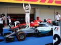 Hamilton Juara GP Rusia, Rosberg Gagal Finis