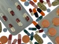 Tips Membawa Obat dalam Penerbangan