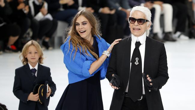 Karl Lagerfeld Bakal Rancang Sepatu Vans
