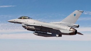 F-16 Pakistan Jatuh di Islamabad Saat Latihan Parade Militer